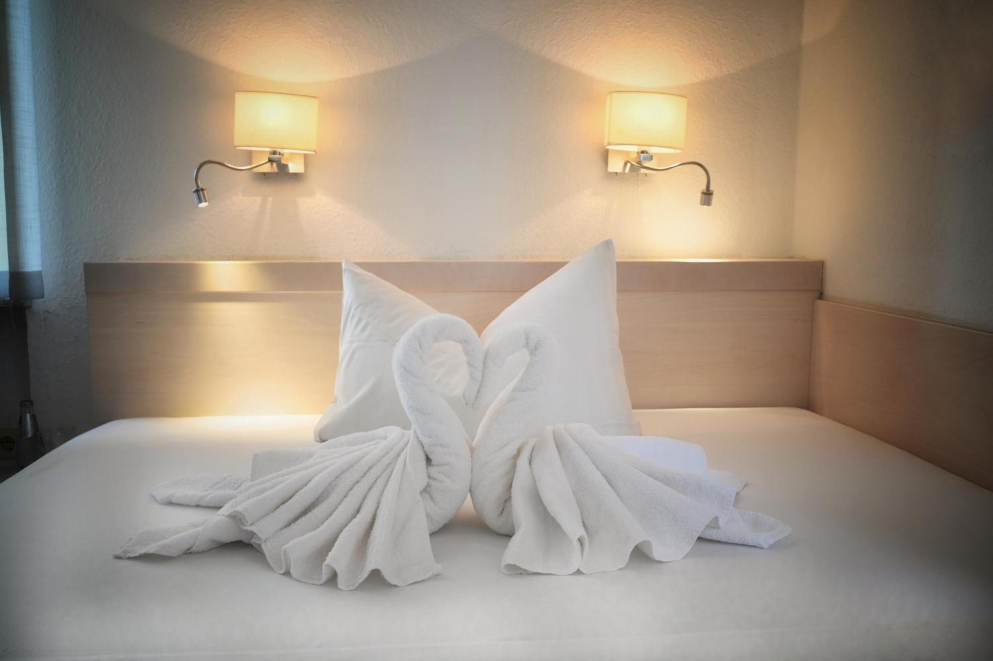 Hotel Scirocco Baunatal Esterno foto
