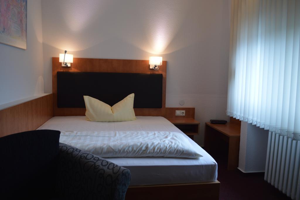Hotel Scirocco Baunatal Esterno foto
